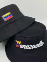 Sombrero Bucket Hat Negro "Venezuela" – Diseño Bordado con Forro Tricolor - Imagem 3