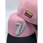 Boné Venezolandia Unissex Laser Cut - Rosa e Preto Premium Ajustável - Imagem 3