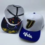 Boné VZLA Premium Branco e Azul — Edição Venezolandia