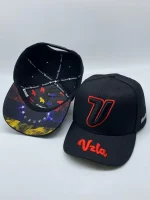 Boné VZLA Premium Preto e Vermelho — Edição Venezolandia